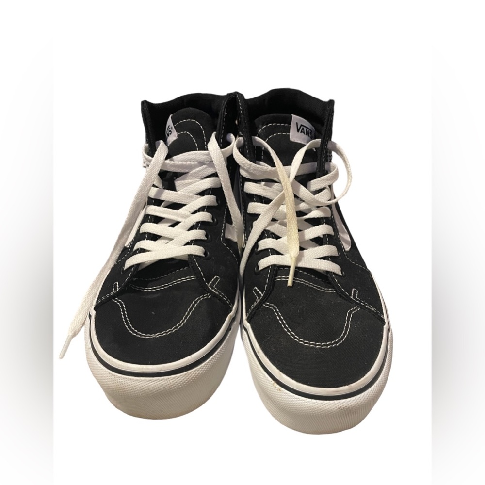Women’s platform Vans high top